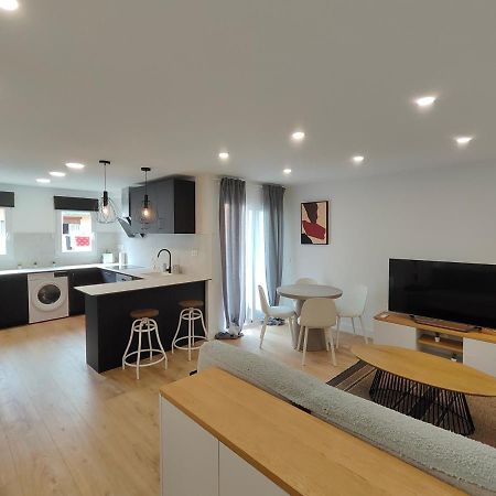 Fantastic Apartment Sant Adria Beach Sant Adria de Besos Bagian luar foto