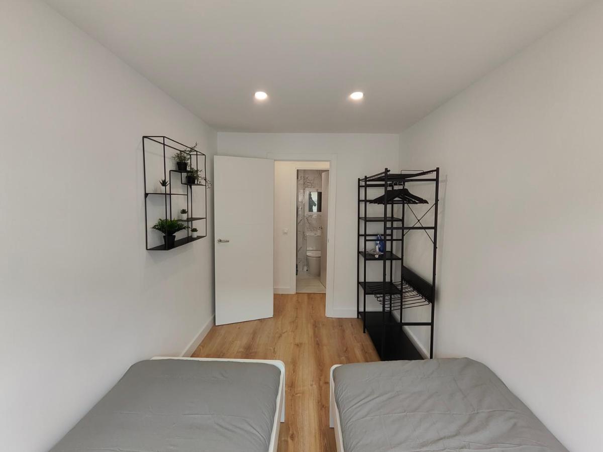Fantastic Apartment Sant Adria Beach Sant Adria de Besos Bagian luar foto