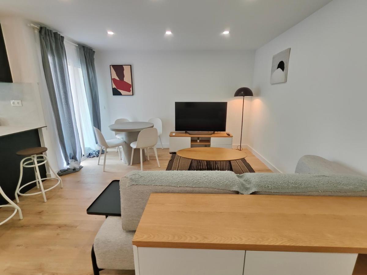 Fantastic Apartment Sant Adria Beach Sant Adria de Besos Bagian luar foto